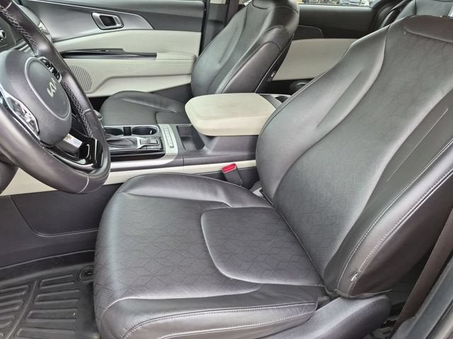 2022 Kia Carnival LXS