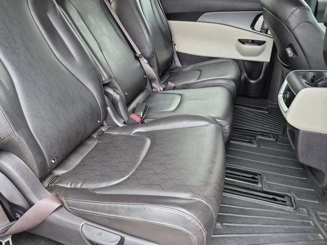 2022 Kia Carnival LXS