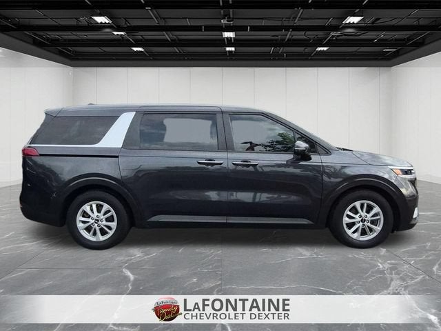 2022 Kia Carnival LXS