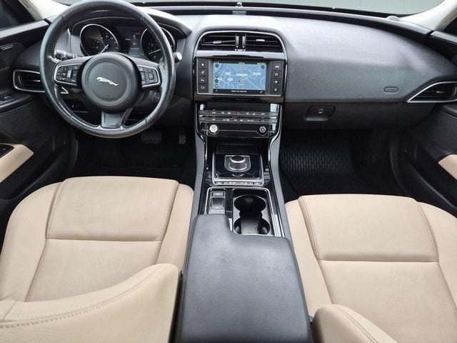 2018 Jaguar XE 35t Premium