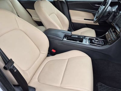 2018 Jaguar XE 35t Premium