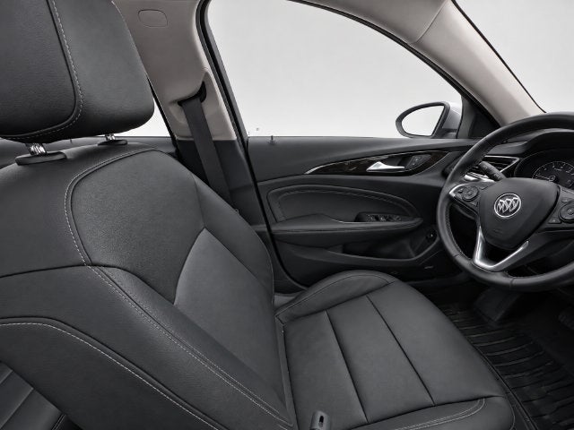 2020 Buick Regal TourX Essence