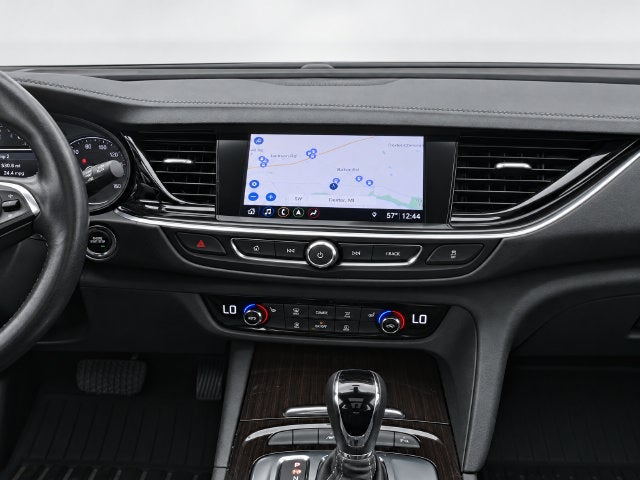 2020 Buick Regal TourX Essence