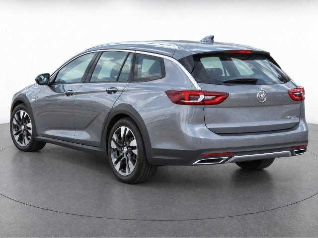 2020 Buick Regal TourX Essence
