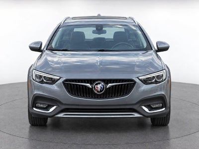 2020 Buick Regal TourX Essence