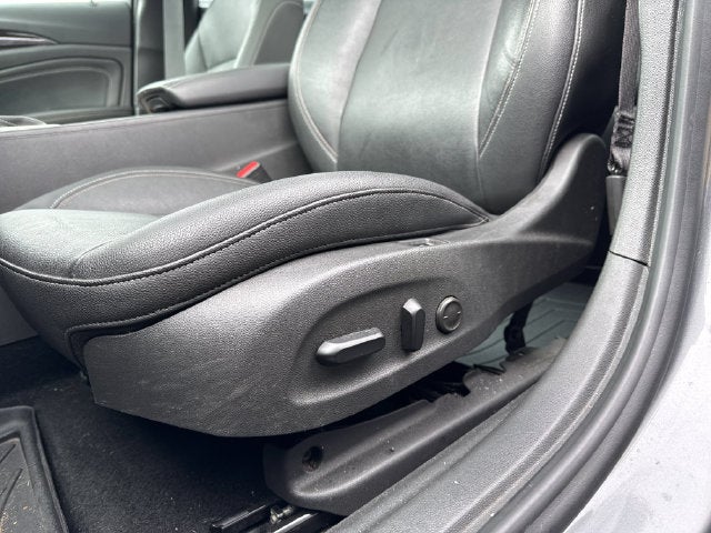 2020 Buick Regal TourX Essence