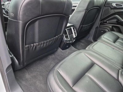 2017 Porsche Cayenne E-Hybrid S Platinum Edition
