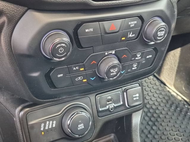 2021 Jeep Renegade Islander - Photo 23