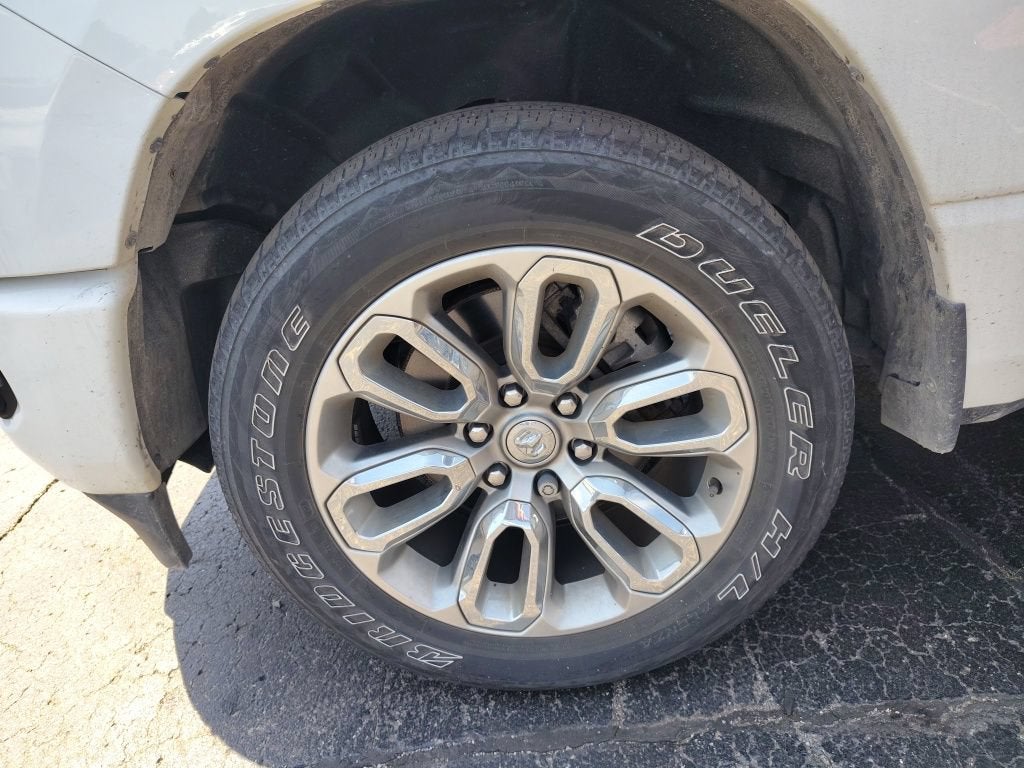 2023 RAM 1500 Laramie Crew Cab 4x4 5'7" Box