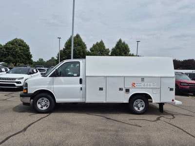2026 Chevrolet Express Cutaway 3500 1WT
