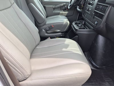 2026 Chevrolet Express Cutaway 3500 1WT