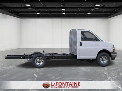 2026 Chevrolet Express Cutaway 3500 1WT