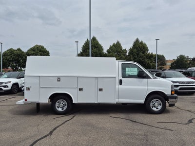 2026 Chevrolet Express Cutaway 3500 1WT