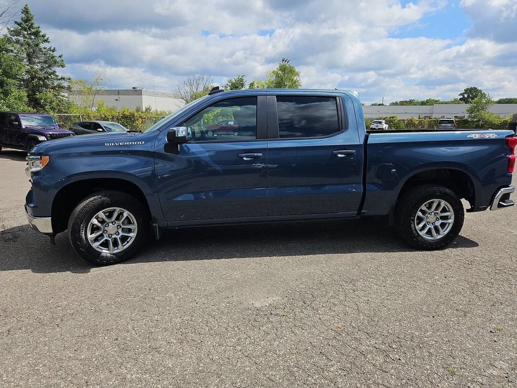 2024 Chevrolet Silverado 1500 LT (2FL)