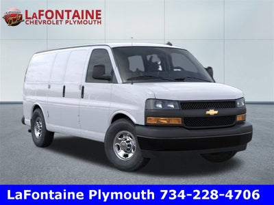 2025 Chevrolet Express Cargo 3500 WT