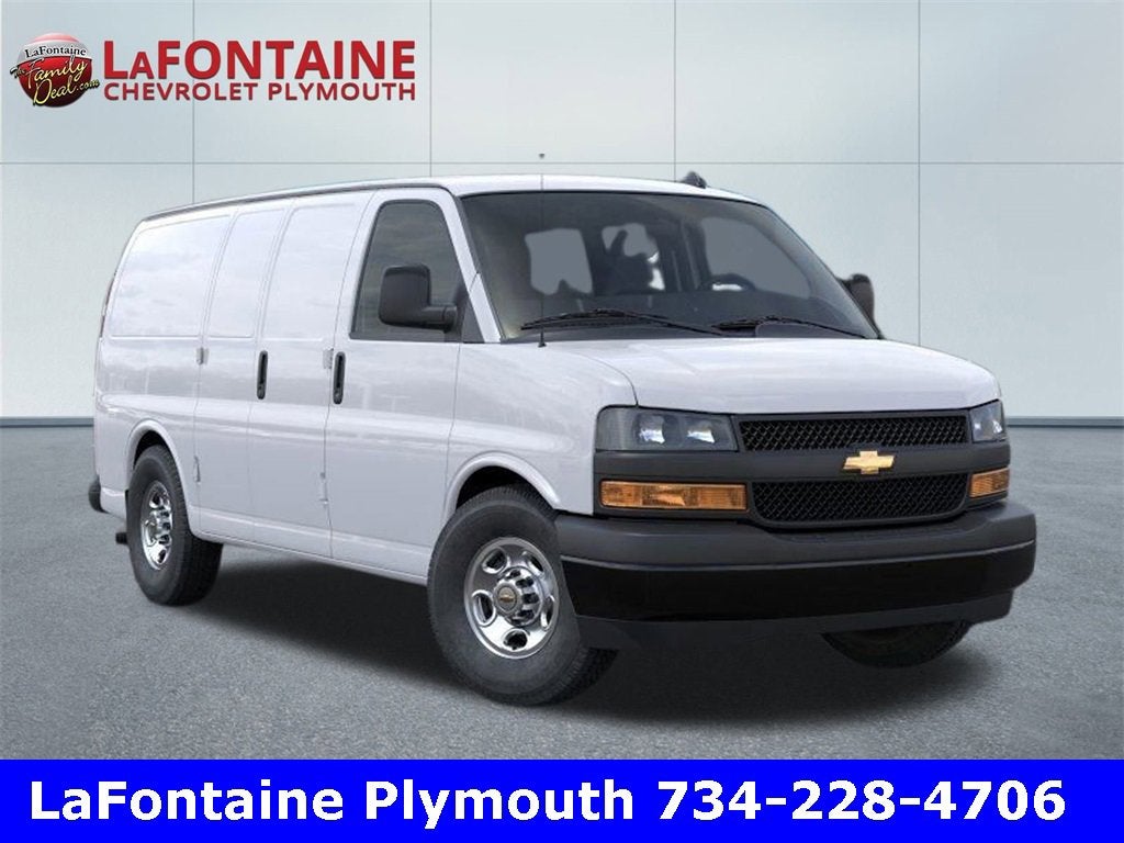 2025 Chevrolet Express Cargo 3500 WT