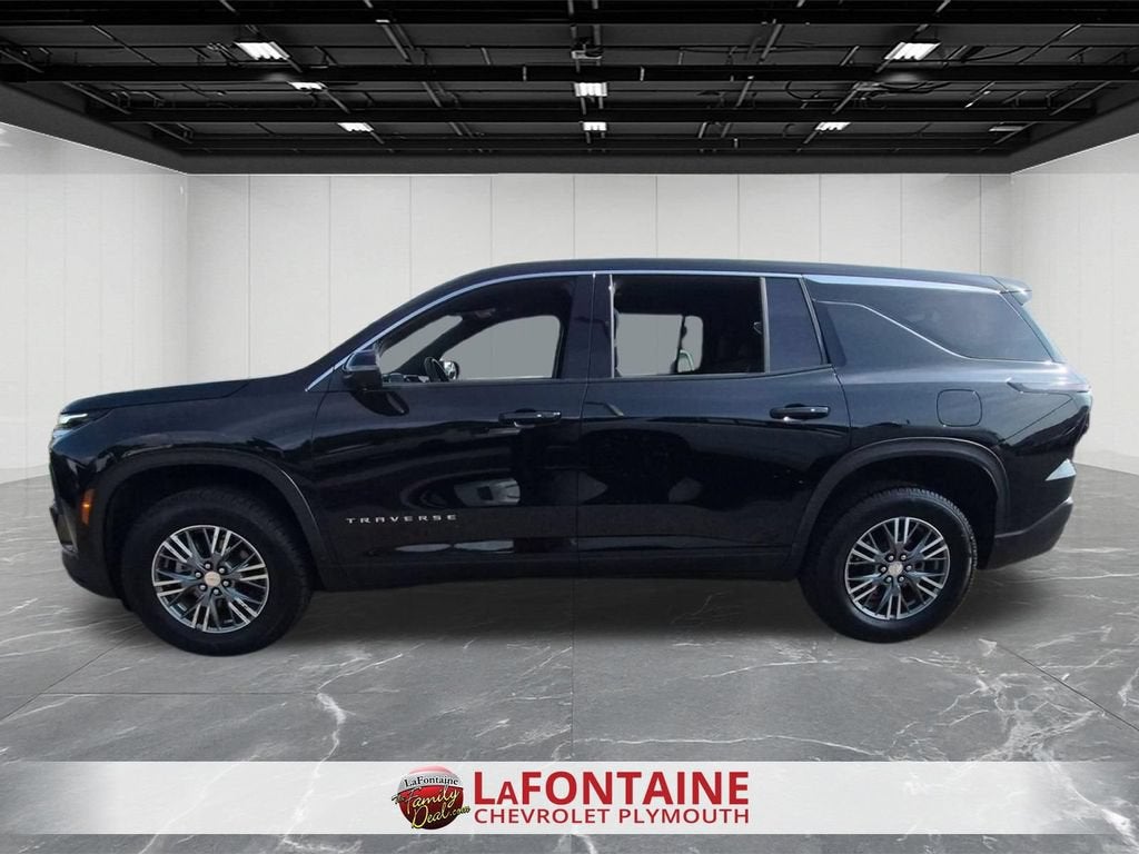 2024 Chevrolet Traverse LS