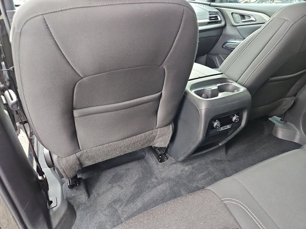 2024 Chevrolet Traverse LS
