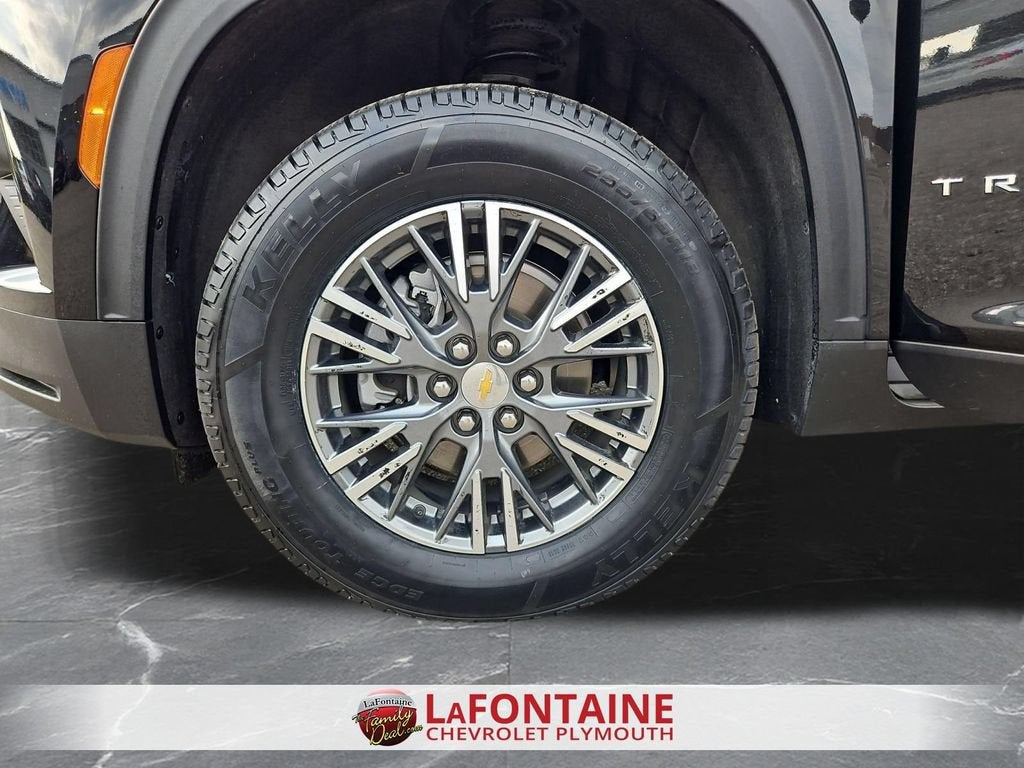 2024 Chevrolet Traverse LS