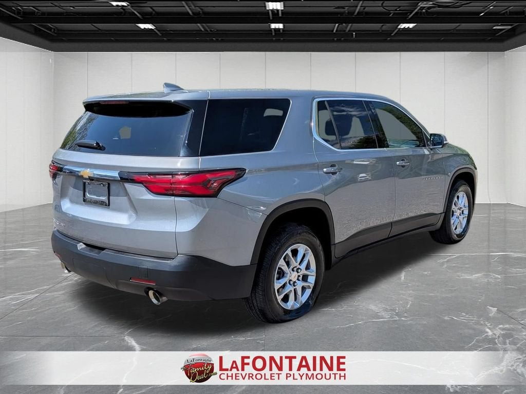 2023 Chevrolet Traverse LS