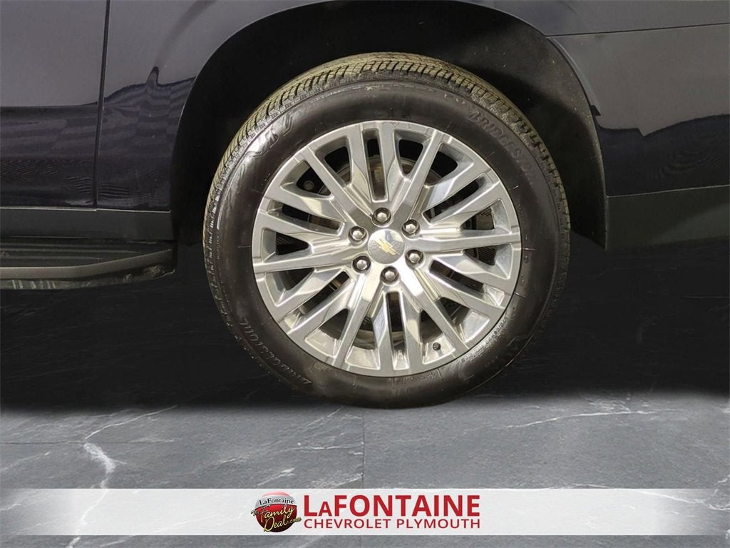 2023 Chevrolet Suburban LT