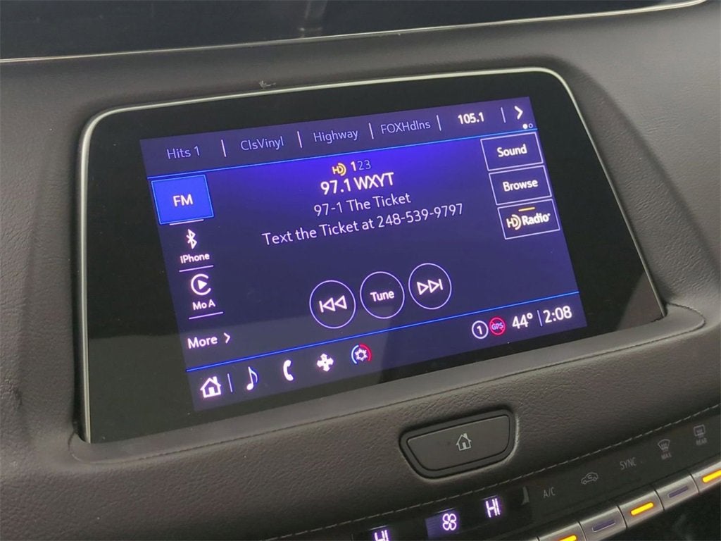 2023 Cadillac XT4 Premium Luxury