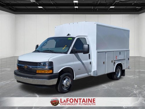 2026 Chevrolet Express Cutaway 3500 1WT