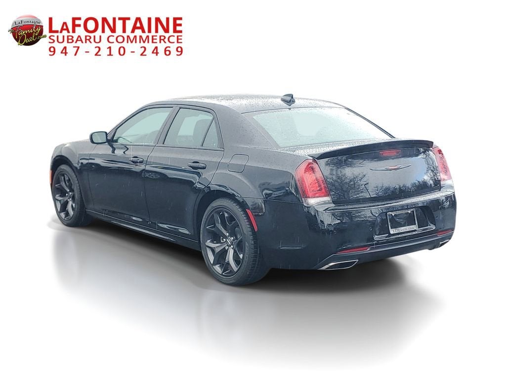 2022 Chrysler 300 S