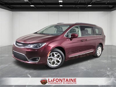 2017 Chrysler Pacifica Touring-L Plus