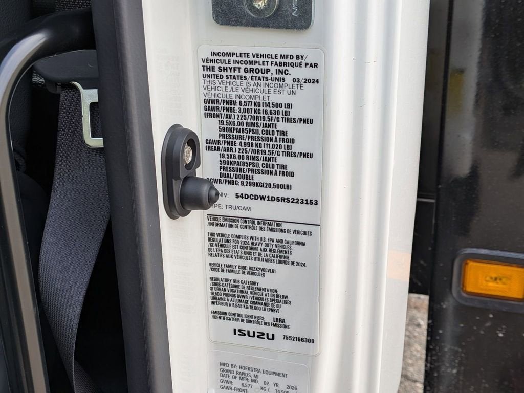 2024 Chevrolet Low Cab Forward 4500 HG Base