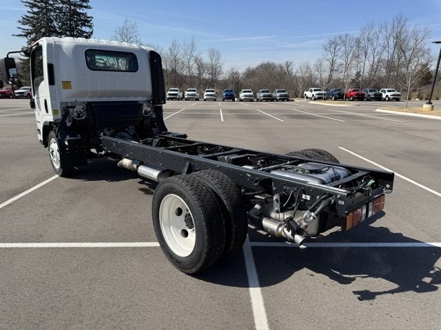 2024 Chevrolet Low Cab Forward 4500 Base