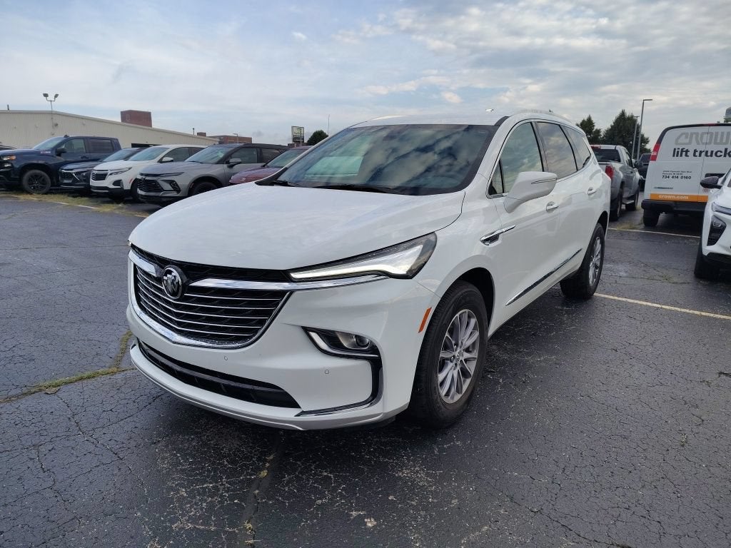 2024 Buick Enclave Essence