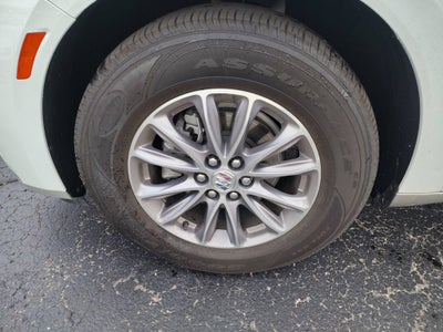 2024 Buick Enclave Essence