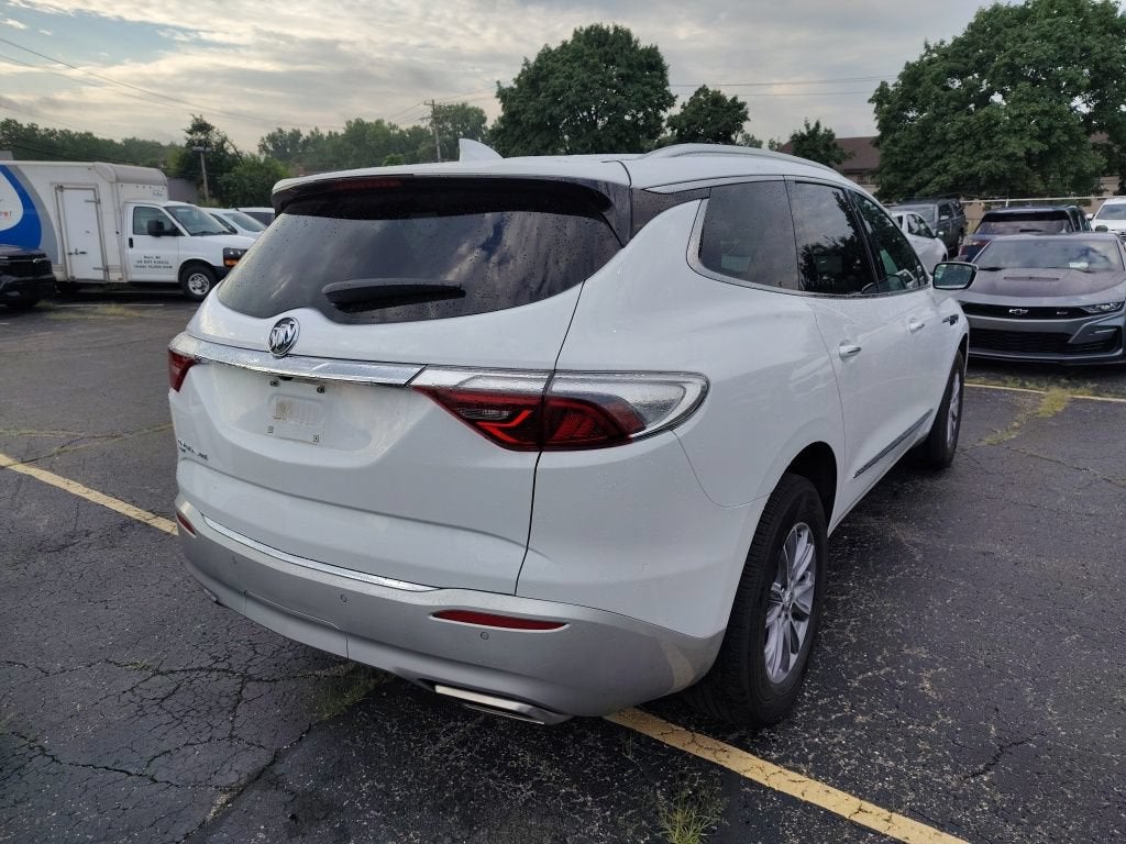 2024 Buick Enclave Essence