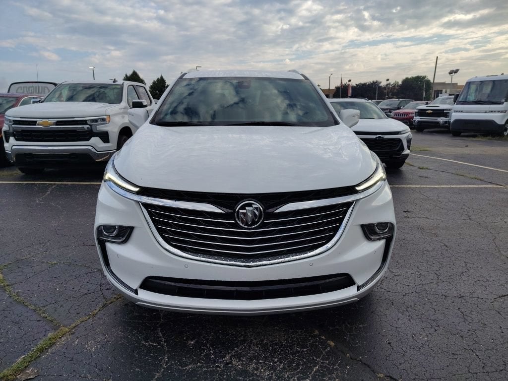 2024 Buick Enclave Essence