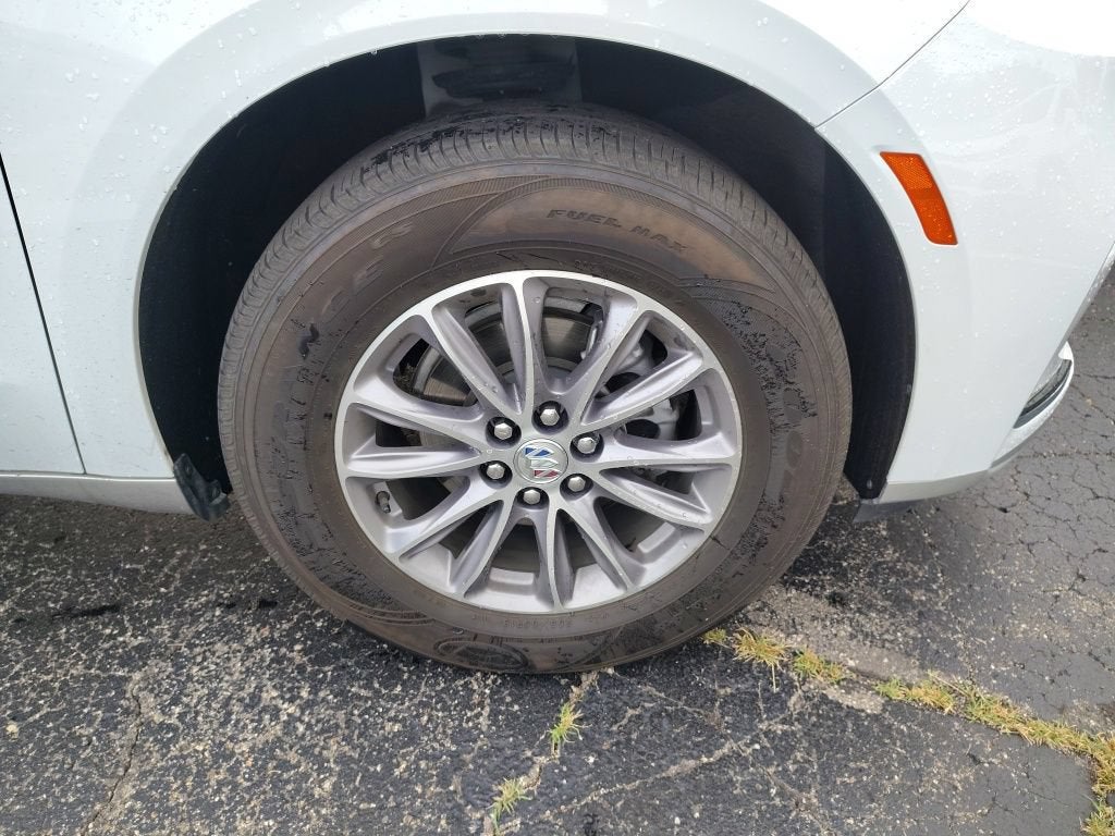 2024 Buick Enclave Essence