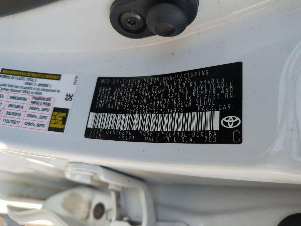 2025 Toyota Corolla LE