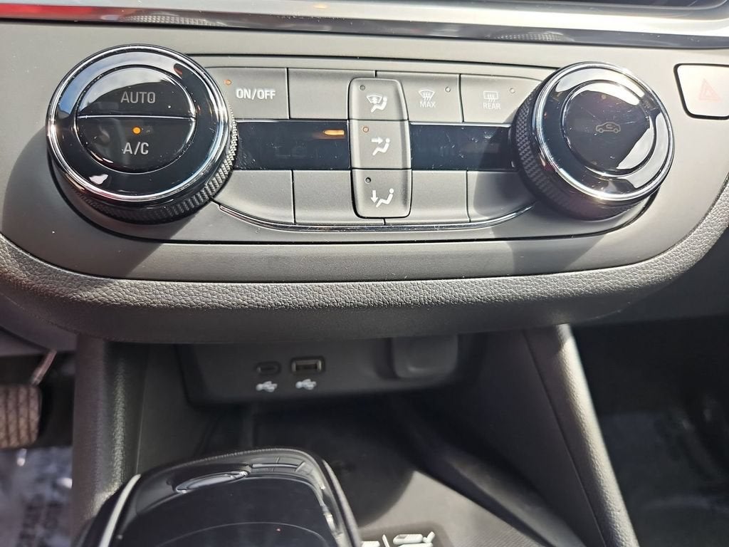 2024 Buick Envista Preferred