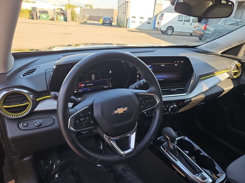 2024 Chevrolet Trax LT