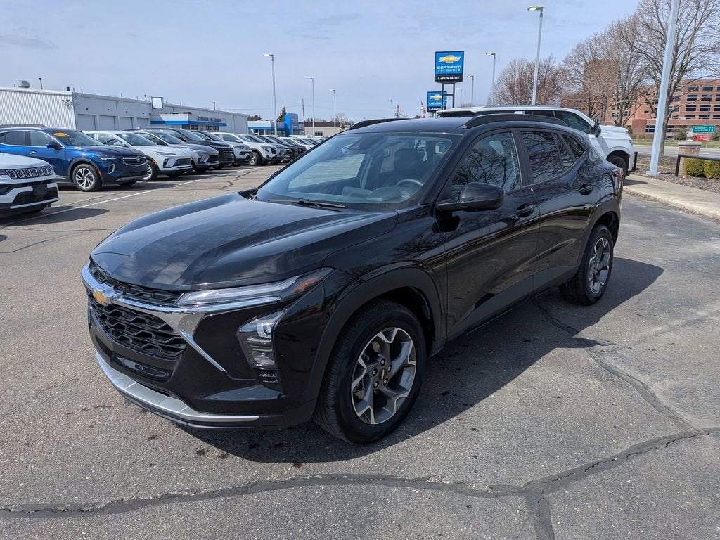 2025 Chevrolet Trax LT