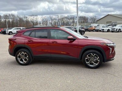 2025 Chevrolet Trax LT